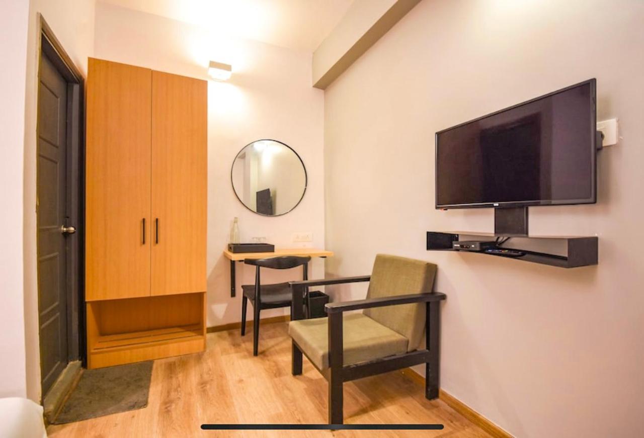 Fabexpress Heera Holiday Inn Calcutta Eksteriør billede